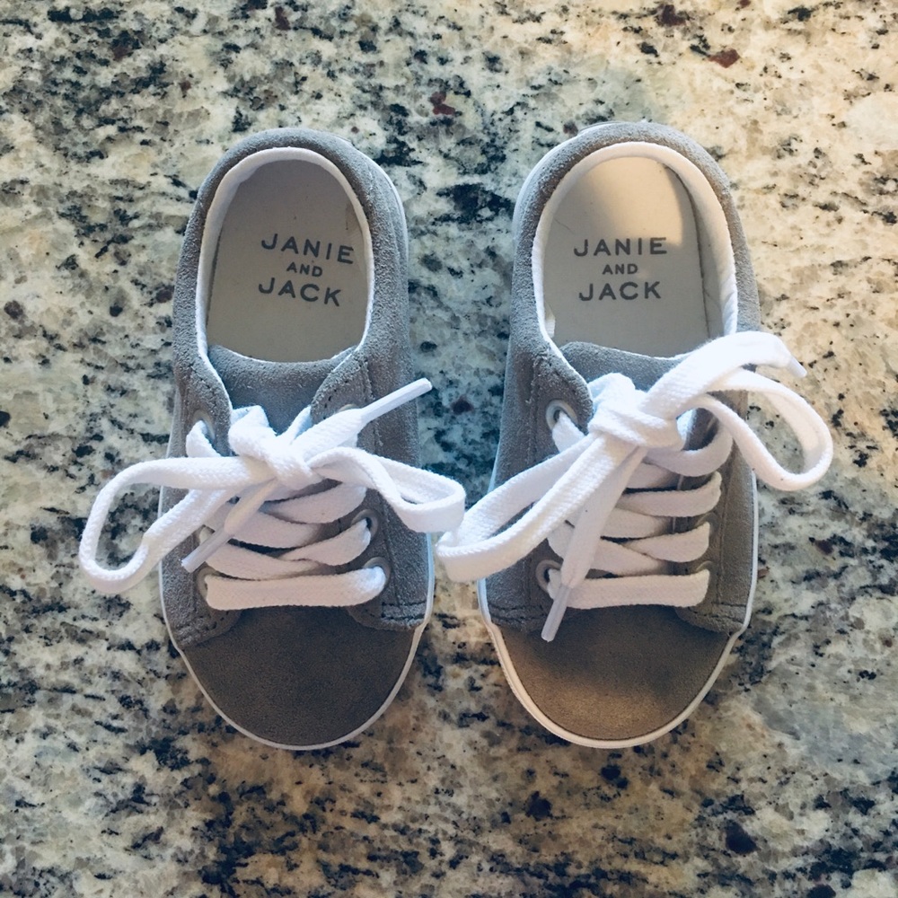 Janie and Jack (New) Leather Suede Sneaker (6)